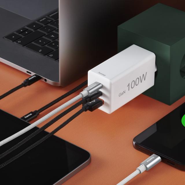HAMA Комплект Бързо зарядно и кабел за зареждане, 100 W GaN, 2x USB-C PD, 1x USB-A QC 