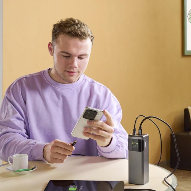 HAMA Външна батерия „High Power“, 200 W, 24000 mAh, 2x USB-C, USB-A, бързо зареждане 