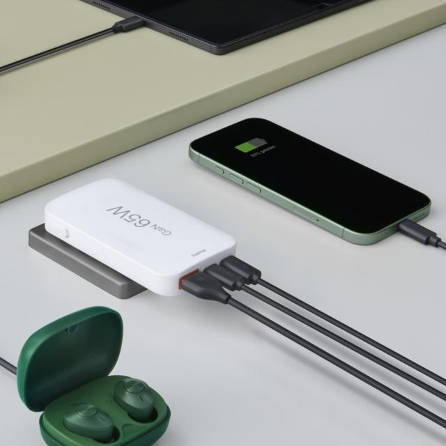 HAMA Бързо мини зарядно, 65W, 2x USB-C, 1x USB-A, PD, плоско, бяло 
