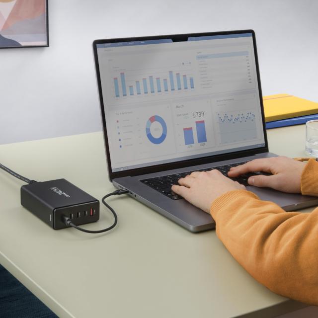 Hama 5 Port USB Charging Station, GaN, Fast Charger, 4xUSB-C, 1xUSB-A, PD, 240 W 