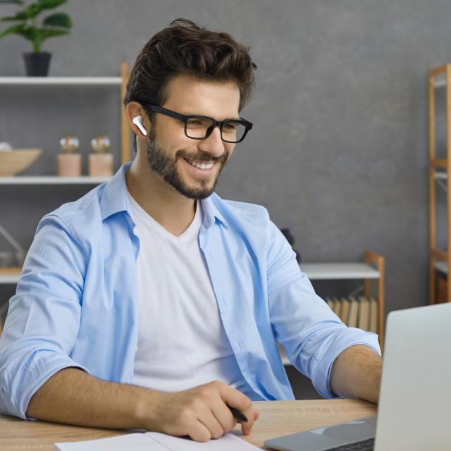 Hama Блутут слушалки "Action One", TWS, Earbuds, бял 