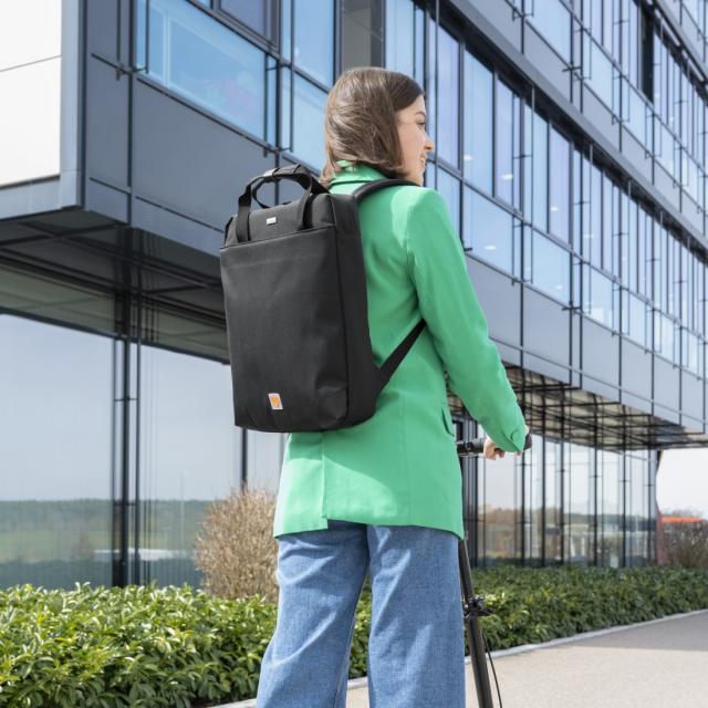 Hama "Extreme Protect" Laptop Backpack, Shockproof, up to 41 cm (16.2"), black 