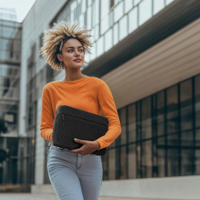 HAMA Калъф за лаптоп „Cozy“, 36 - 40 см (14,1” - 15,6”), черен 