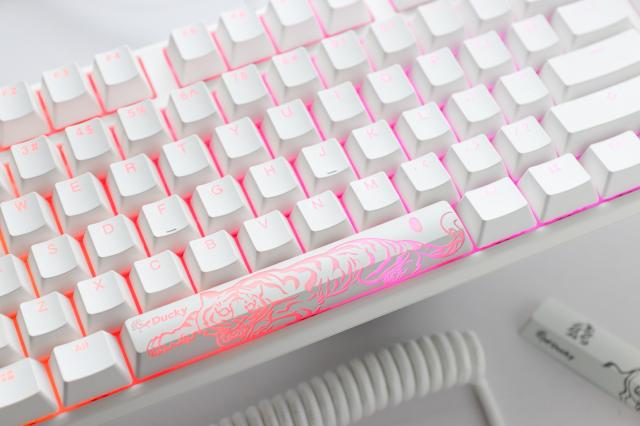 Геймърскa механична клавиатура Ducky One 3 Pure White Full Size Hotswap Cherry MX Silver, RGB, PBT Keycaps 