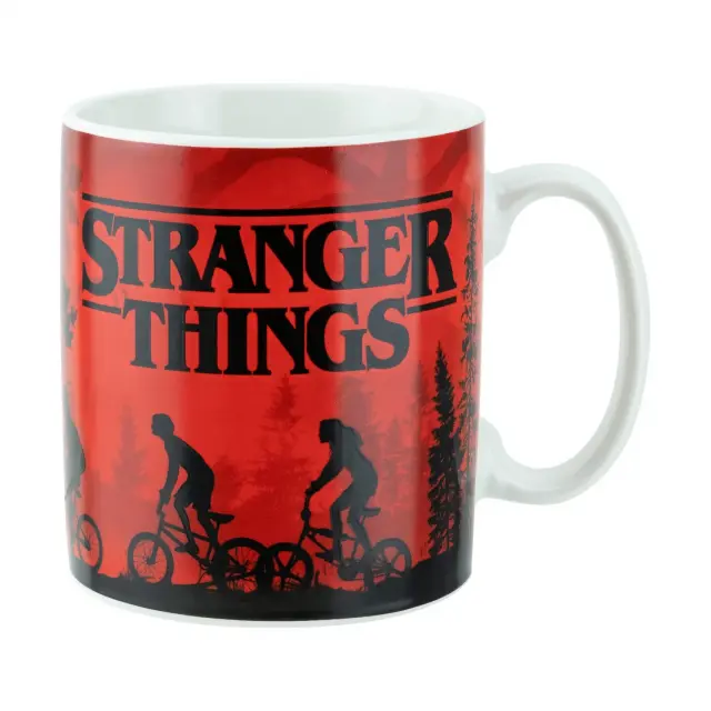 Paladone: Stranger Things - XL Mug 550ml + Sticker 