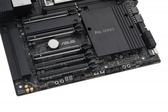 Дънна платка ASUS Pro WS TRX50-SAGE WIFI sTR5 DDR5 