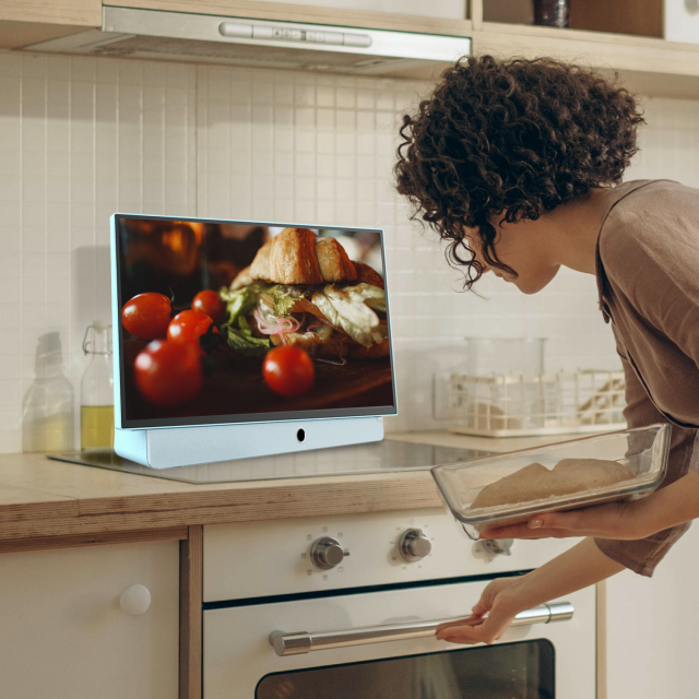 METZ Портативен телевизор  24MPE7000Y 24" LED FHD(1920x1080) GoogleTV, HDR10, син 