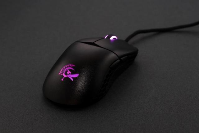 Gaming Mouse Ducky Feather RGB 