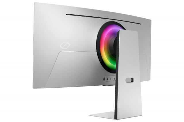 Монитор Samsung Odyssey OLED G8 G85SB 34" CURVED 1800R, 175 Hz, 0.1ms GTG, 3440x1440, 2xUSB-C, Mini DP, Micro HDMI, Speakers, Silver 