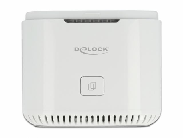 Delock M.2 Docking Station for 2 x M.2 NVMe PCIe SSD with Clone function 