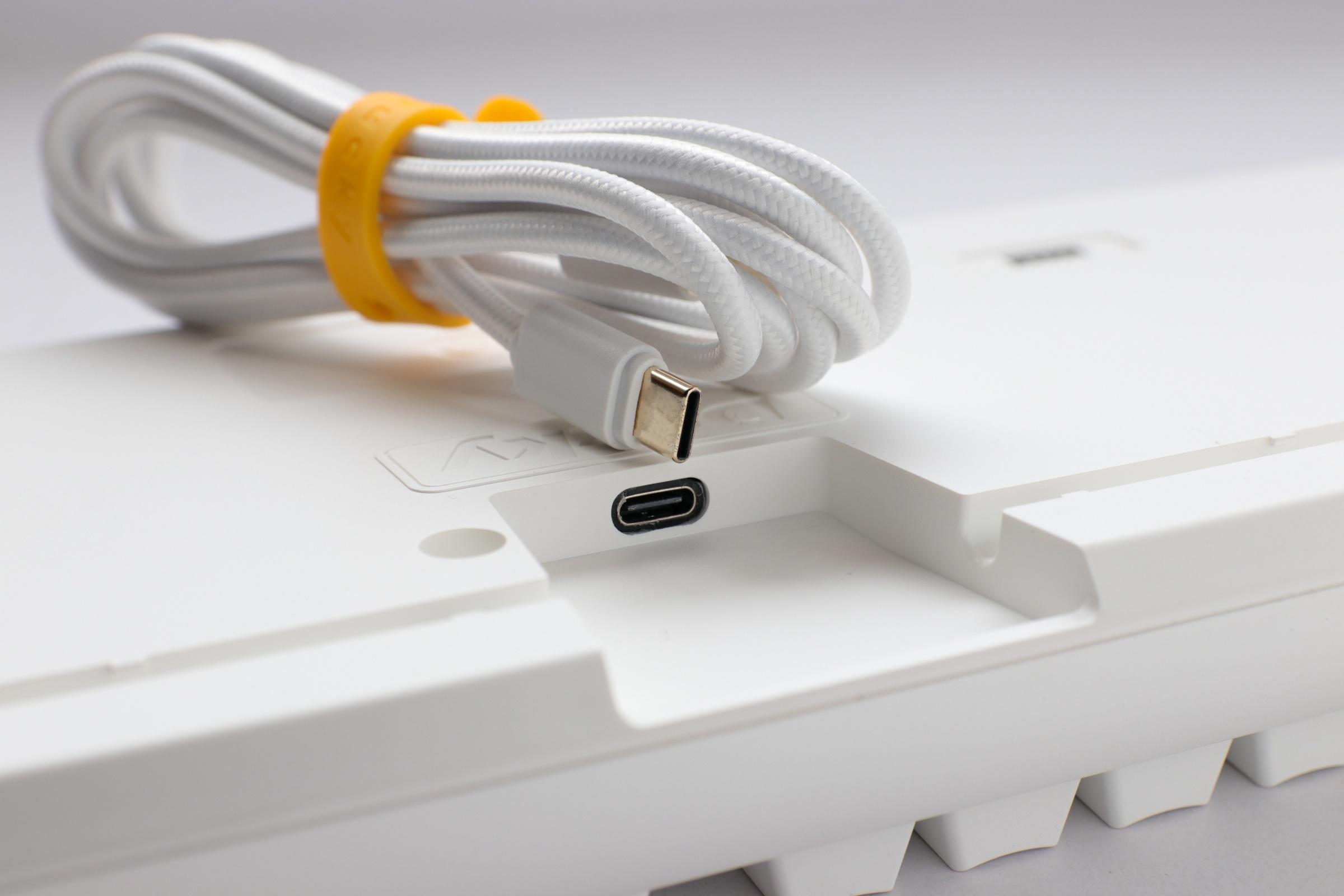 thumbnail image 2 of Ducky One Mini Daybreak Wired Mechanical Keyboard, Cherry MX Blue Switch Quack 60 Hotswap Rgb Pbt Keycap Usb 2 0 Interface English Arabic Layout Blue Yellow Dkon2161st Carpddbbhhc1 2 of 13