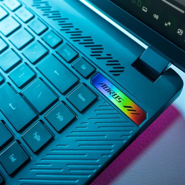 Notebook GIGABYTE AORUS 16X ASG 2024 Intel Core i9-14900HX, 16GB DDR5, 1TB SSD Gen4, RTX 4070, Win 11 Home 