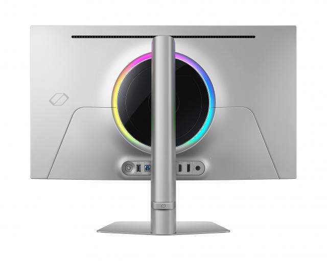 Монитор SAMSUNG Odyssey OLED G8 - 27 inch QD-OLED 4K(3840x2160), 240 Hz, 0.3ms 