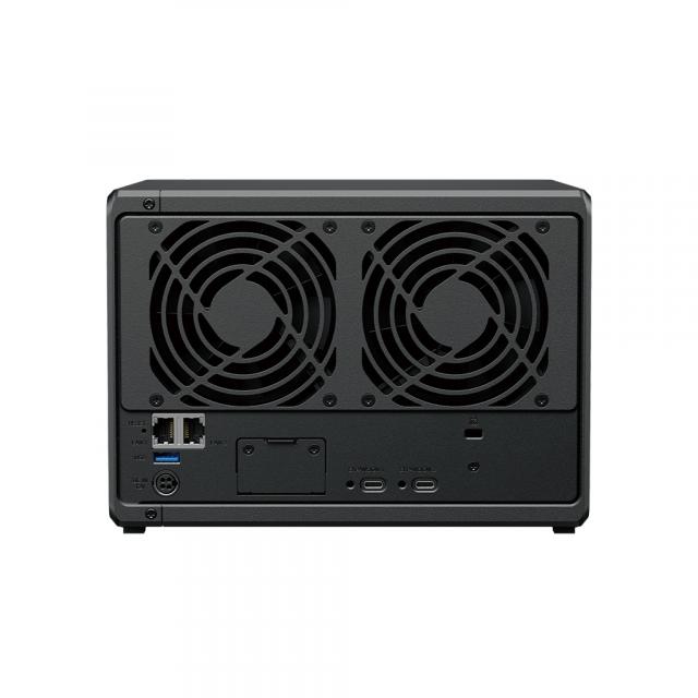 Мрежов сторидж Synology NAS DS1525+, за 5 диска, AMD Ryzen V1500B, 8GB DDR4 SODIMM 