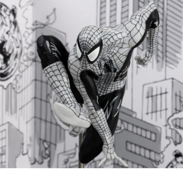 Фигурка FMarvel Spider-Man (Line Art) 1:10th Scale Collectible with Scene (Spider-Man #6) Gold Label 