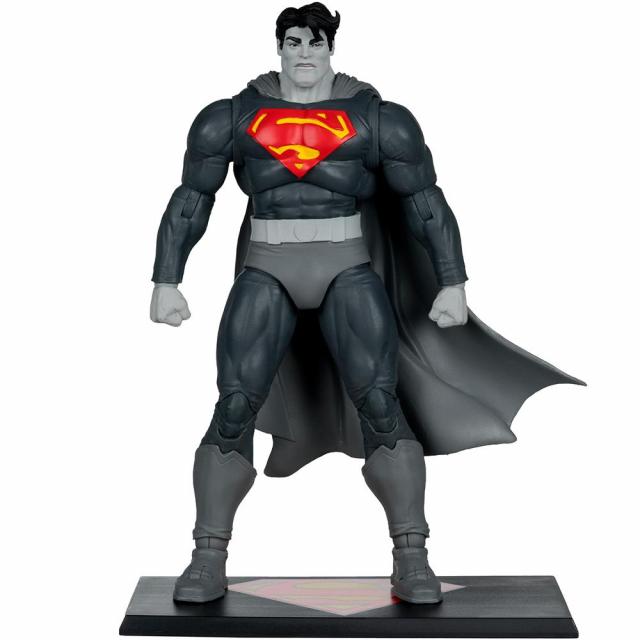 Фигурка DC Multiverse Superman (The Dark Knight Returns) Black & White Accent Edition Gold Label 7in 