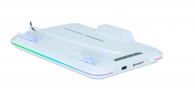 Charging and Stand Nacon за Playstation 5 Slim 