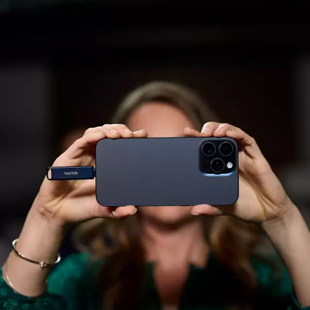 SanDisk Флаш памет iXpand Flash Drive Luxe 256GB, за Apple 