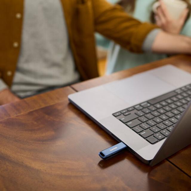 SanDisk Флаш памет 128GB Phone Drive, USB 3.2 Type-C, Lightning 