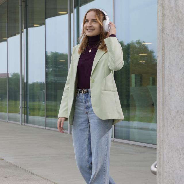 HAMA Блутут Слушалки "Spirit Calypso III", Over-Ear, Bass Boost, Fold, бял 