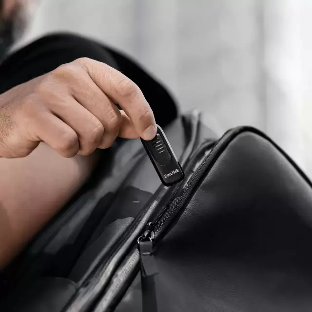 SanDisk Флаш памет Ultra Slider USB Type-C, 256GB 