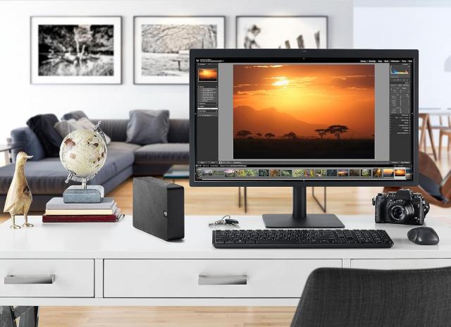 SEAGATE Expansion Desktop External Drive 24 TB USB3.0 3.5inch 