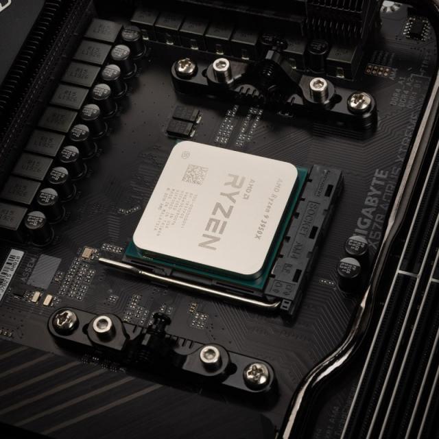 Монтажната рамка der8auer RYZEN 3000 OC AIO Mounting Frame 