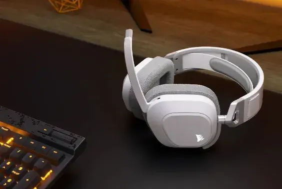 Gaming headset with microphone Corsair HS80 MAX White wireless and Bluetooth PC/PS5/PS4 