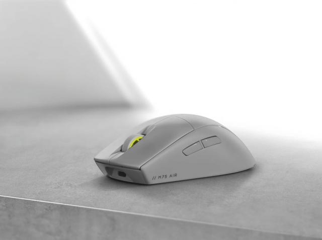 CORSAIR M75 AIR Ultra-Lightweight Gaming Mouse - Light Gray 